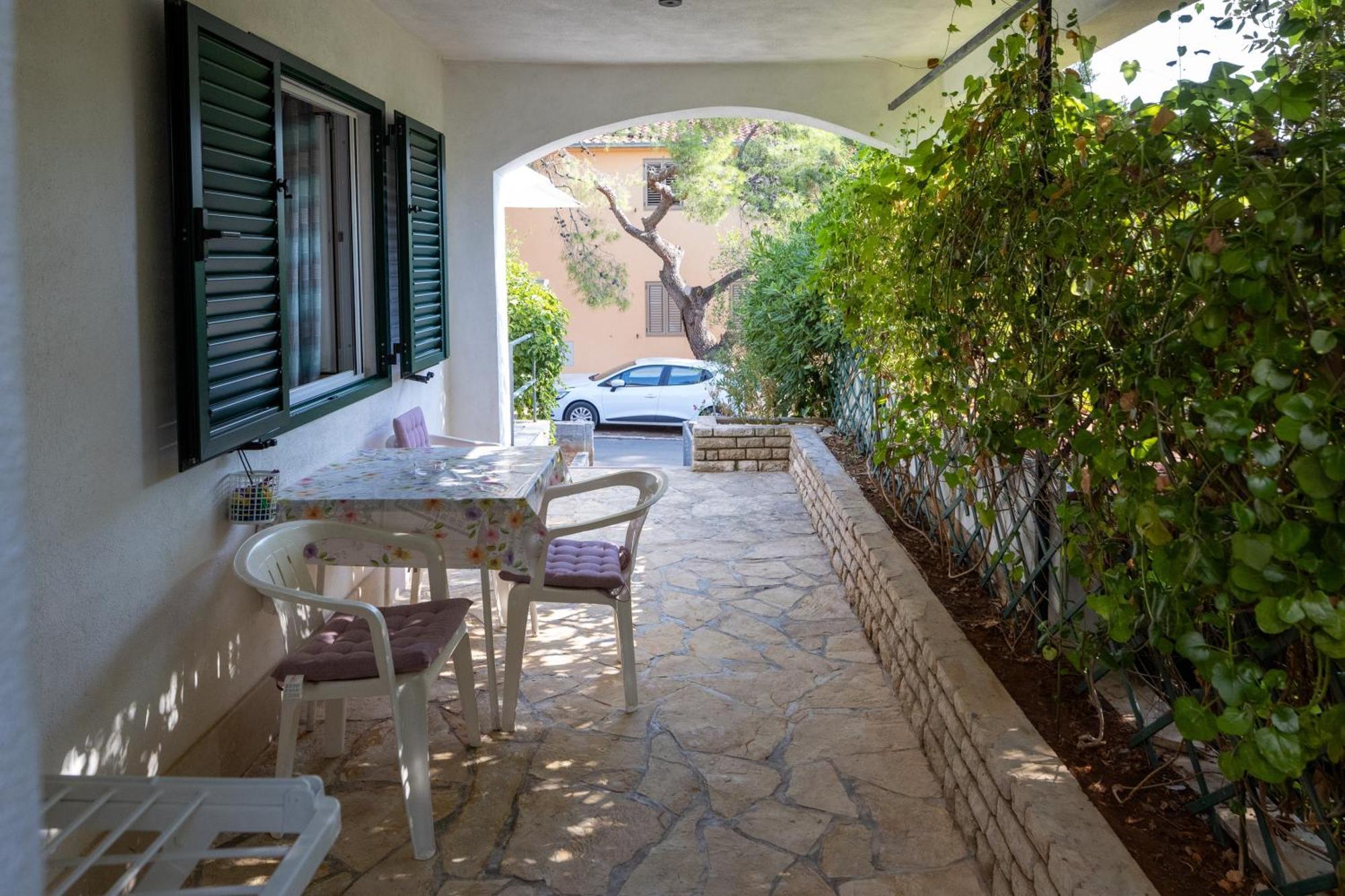 Apartments By The Sea Mudri Dolac, Hvar - 582 Vrboska Εξωτερικό φωτογραφία